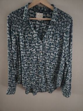 Maeve Anthropologie Emory Tiger Print Button Down Blouse Smocked Shoulder